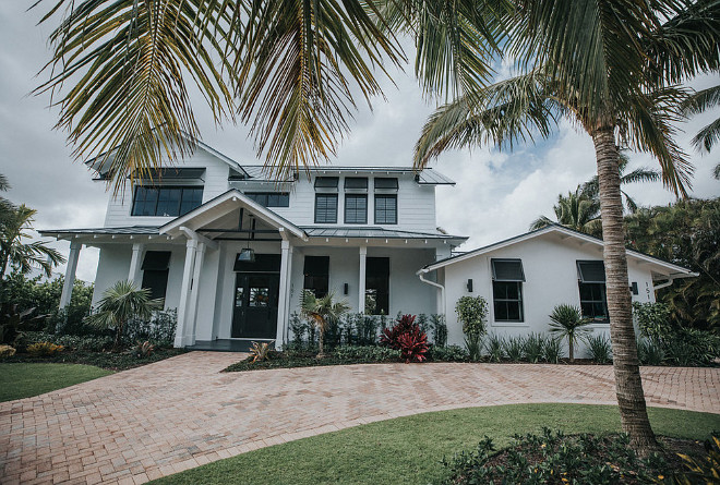 White Modern Farmhouse Beach House Florida Modern Farmhouse Exterior White Modern Farmhouse Beach House White Modern Farmhouse Beach House #WhiteModernFarmhouse #FarmhouseBeachHouse #ModernFarmhouseBeachHouse