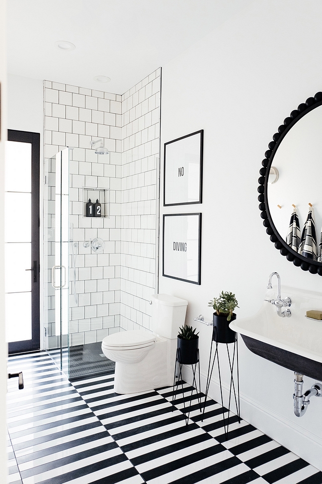 Black and white Bathroom