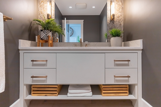 Benjamin Moore Silver Song Benjamin Moore Silver Song Paint Color Benjamin Moore Silver Song Benjamin Moore Silver Song #BenjaminMooreSilverSong