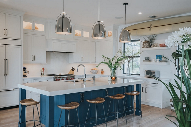 Beach cottage kitchen