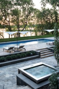 Transitional Lake House Interior Design Ideas - Home Bunch Interior ...