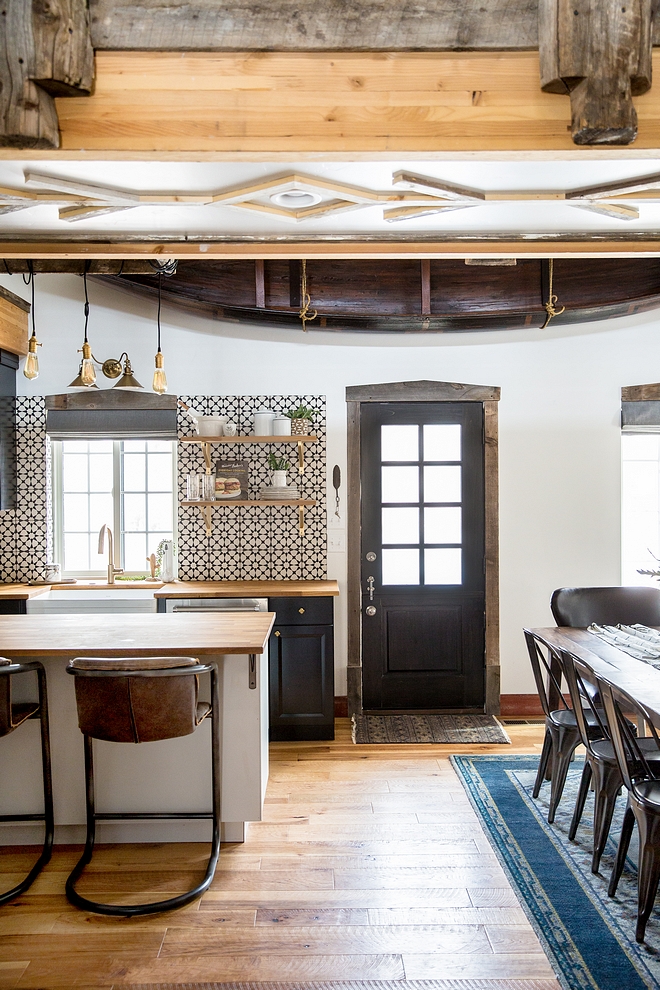 Rustic Cabin Interior Design Ideas Home Bunch - Modern Cabin Interior Paint Colors