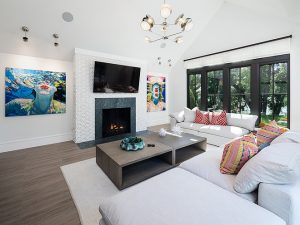 Transitional Lake House Interior Design Ideas - Home Bunch Interior ...