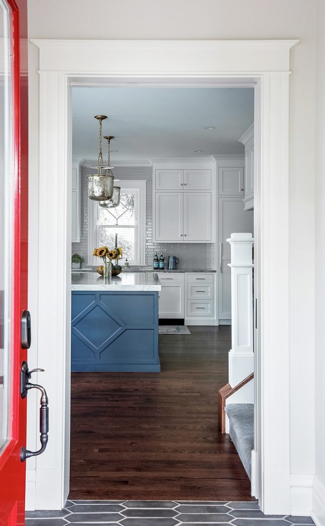 Traditional Home with Classic Design Ideas - Home Bunch Interior Design ...