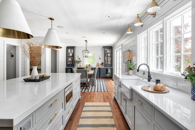 https://www.homebunch.com/wp-content/uploads/2021/01/interior-design-ideas-chris-veith-stonington-june.-4th-2019-8.jpg