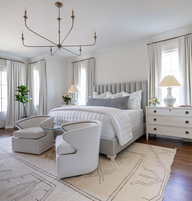 Benjamin Moore White Dove on Walls and Sherwin Williams Snowbound on Trim Benjamin Moore White Dove on Walls and Sherwin Williams Snowbound on Trim Benjamin Moore White Dove on Walls and Sherwin Williams Snowbound on Trim #BenjaminMooreWhiteDove #SherwinWilliamsSnowbound #Trim