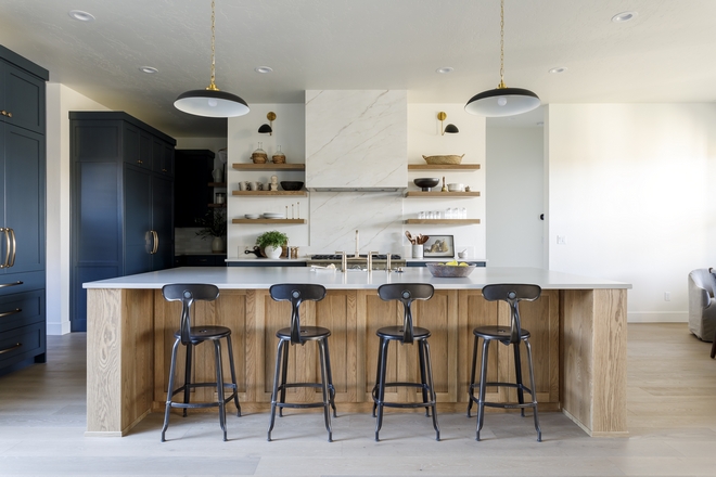 Modern Farmhouse Kitchen with Pantry Modern Farmhouse Kitchen with Pantry