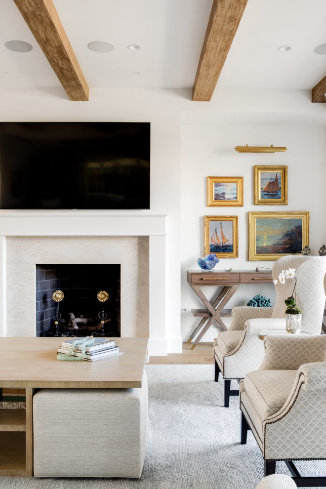 A soft and neutral wool rug grounds this stylish Living Room #woolrug #rug #neutralrug #livingroom