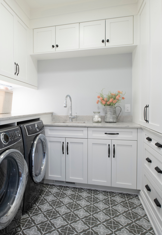 Benjamin Moore Snowfall White OC-118 Laundry Room Cabinet Paint Color Benjamin Moore Snowfall White OC-118 Laundry Room Cabinet Paint Color #BenjaminMooreSnowfallWhiteOC118 #LaundryRoom #Cabinet #PaintColor #BenjaminMooreSnowfallWhite #BenjaminMoore