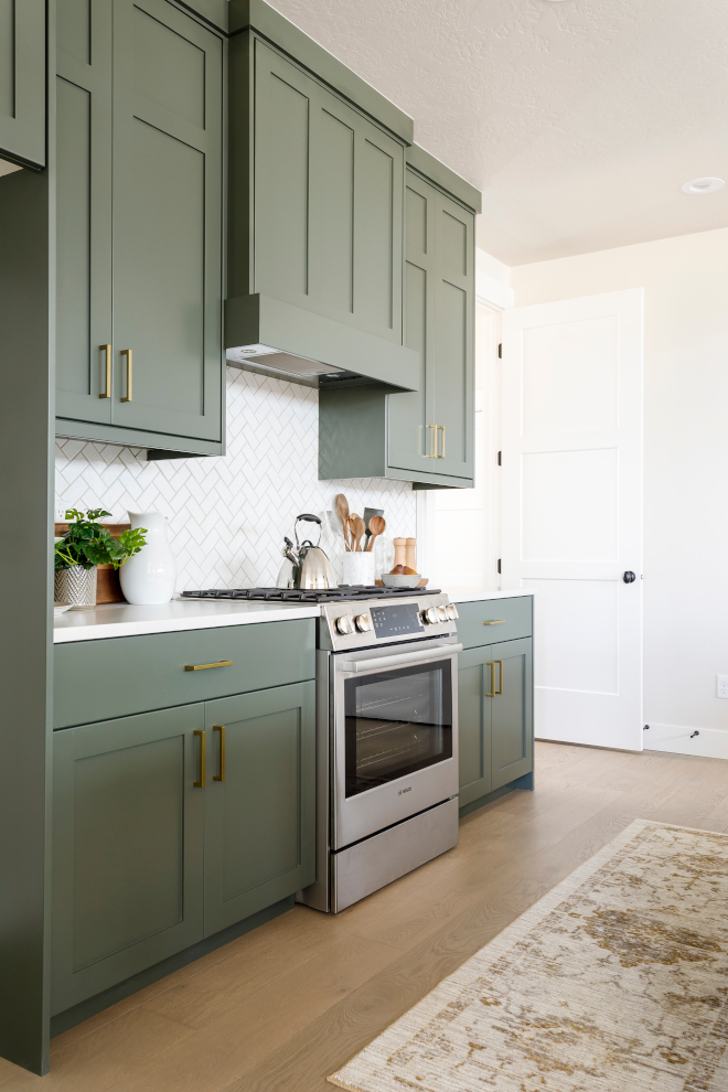 Sherwin-Williams-Pewter-Green