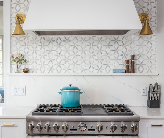 Backsplash-With-Shelf-Design