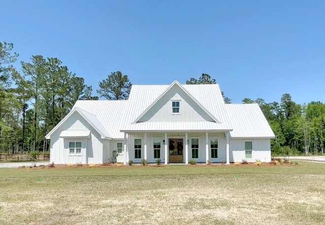 Sherwin Williams Pure White Sherwin Williams Pure White Siding Modern Farmhouse Siding Paint Color Sherwin Williams Pure White #SherwinWilliamsPureWhite #SherwinWilliams #Siding #ModernFarmhouse