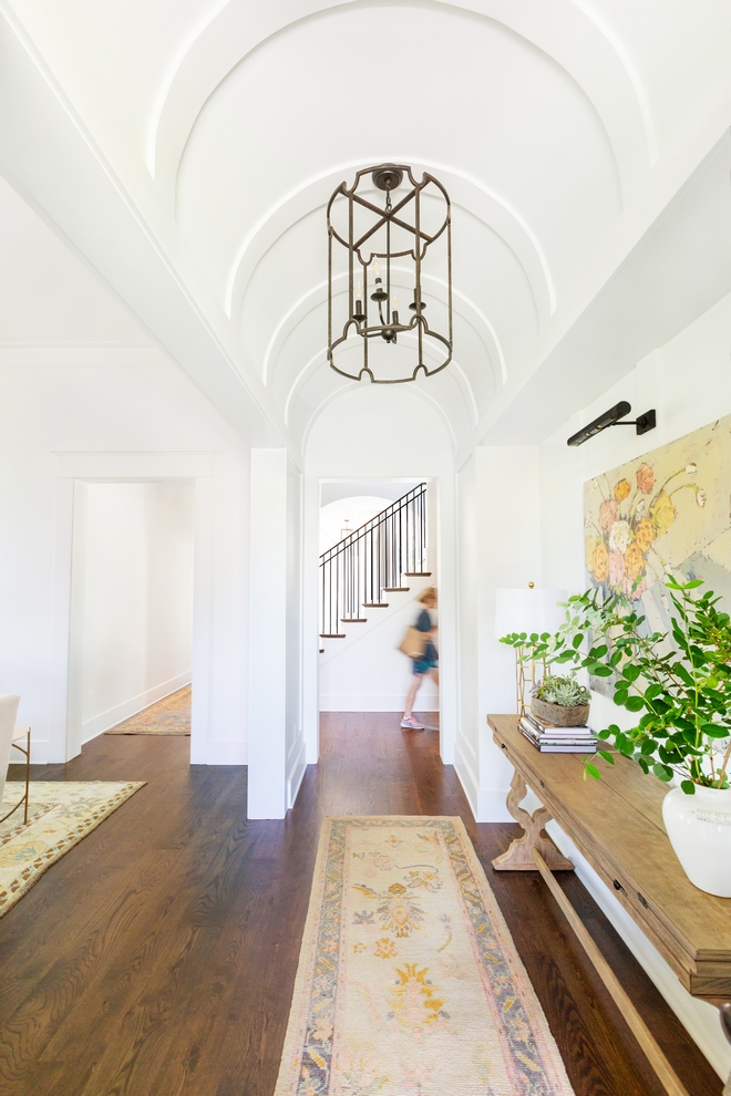 Benjamin Moore Decorators White paint color barrel ceiling foyer paint color Benjamin Moore Decorators White Benjamin Moore Decorators White paint color barrel ceiling foyer paint color Benjamin Moore Decorators White #BenjaminMooreDecoratorsWhite #paintcolor #barrelceiling #foyer #BenjaminMooreDecorators