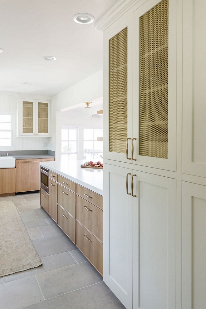 Kitchen Pantry Cabinet White Kitchen Cabinetry White Shaker style with a brass wire mesh inlay Kitchen Pantry Cabinet White Kitchen Cabinetry White Shaker style with a brass wire mesh inlay #KitchenPantry #KitchenCabinet #pantry #WhiteKitchen #Cabinetry #Whiteshakercabinet #Shakerstyle #wiremesh #wiremeshinlay