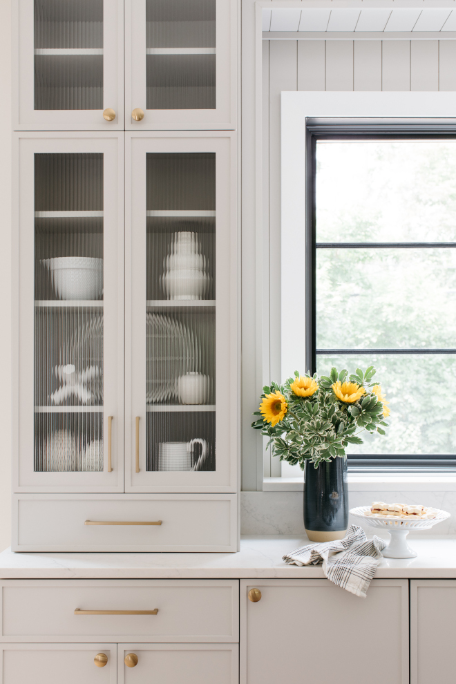 Fluted Glass Kitchen Cabinet with Fluted Glass new kitchen trends for 2022 Fluted Glass Fluted Glass Kitchen Cabinet with Fluted Glass new kitchen trends for 2022 Fluted Glass #FlutedGlass #Kitchen #Cabinet #Kitchencabinet #Glasscabinet #newkitchentrends #kitchentrends #2022 #2022kitchentrends