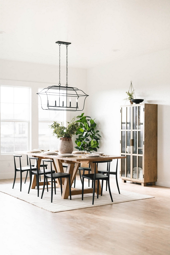 Modern Farmhouse Dining Room Casual Modern Farmhouse Dining Room with Northwood Metal Cafe Dining Chair Modern Farmhouse Dining Room #ModernFarmhouse #DiningRoom