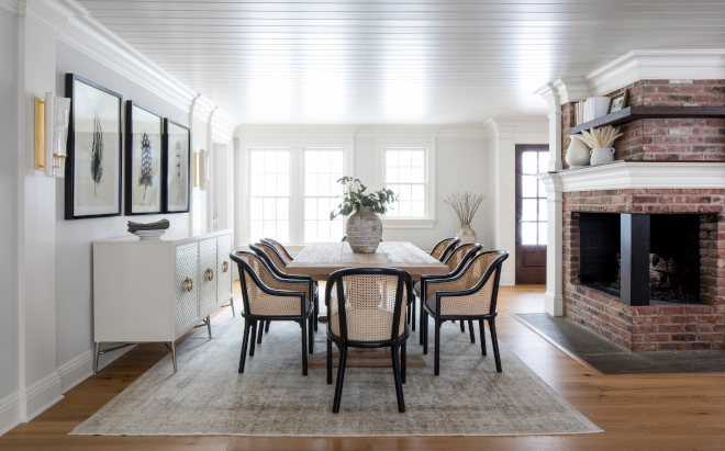 Neutral Dining Room In the Dining Room furnishings were kept low-profile clean-lined and minimalistic #NeutralDiningRoom #DiningRoom #furnishings #cleanlined #minimalistic