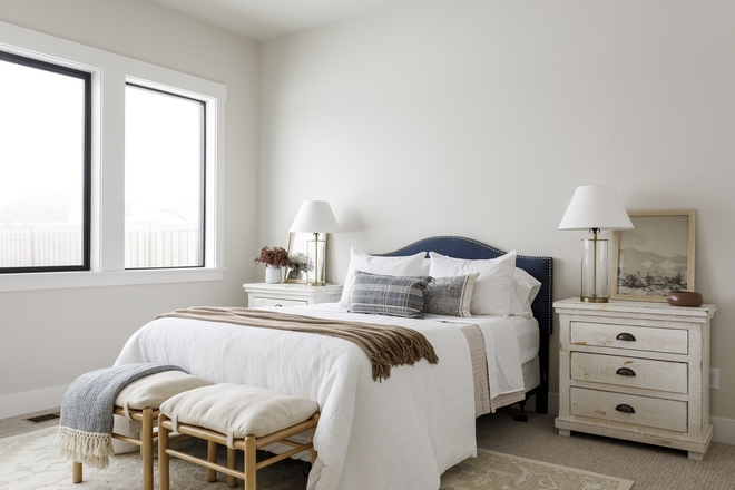 Bedroom-Paint-Color-Sherwin-Williams-Snowbound