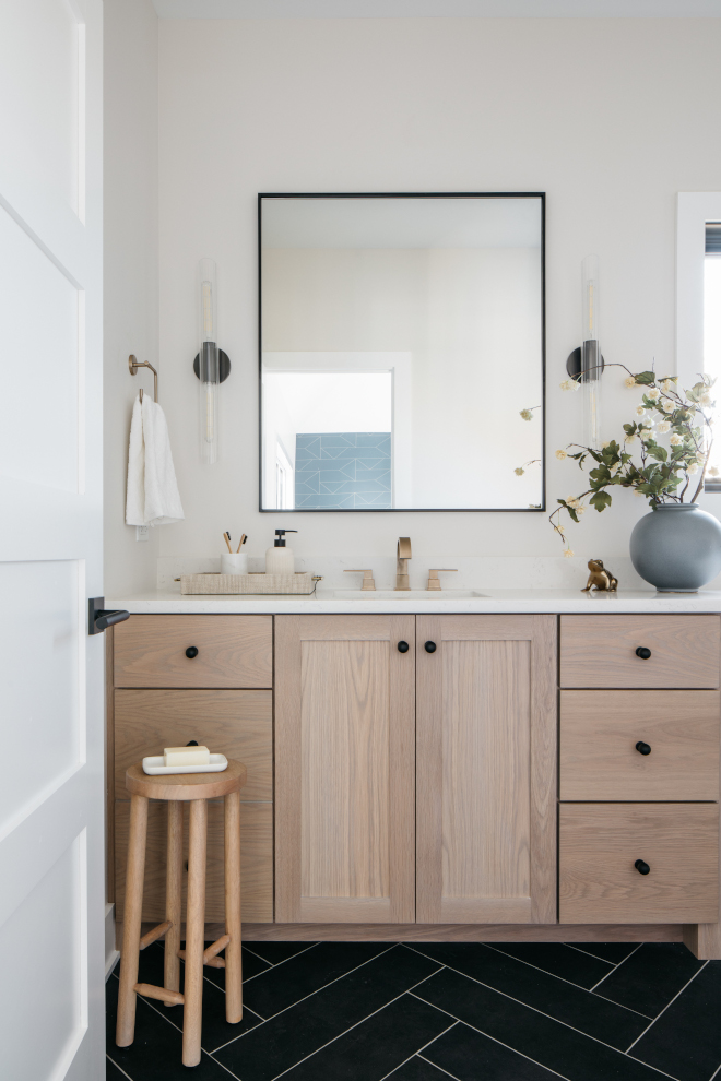 Bathroom Cabinetry White Oak stained in Sherwood Warm Gray Bathroom Cabinetry White Oak stained in Sherwood Warm Gray #Bathroom #WhiteokCabinet #WhiteOak #SherwoodWarmGray