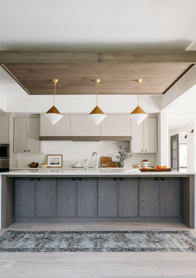 Are we getting tired of light White Oak yet I am not but I am seeing many designers and builders opting for darker stains such as we see in this gorgeous kitchen Are we getting tired of light White Oak yet I am not but I am seeing many designers and builders opting for darker stains such as we see in this gorgeous kitchen #WhiteOak #designers #builders #darkwhiteoak #kitchen