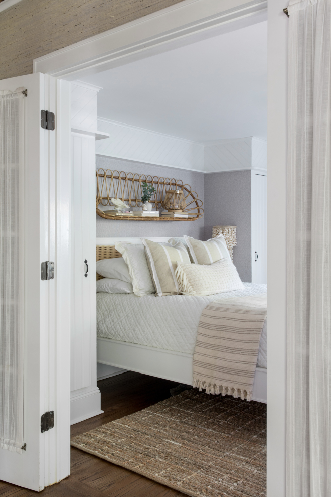 This guest bedroom has a focus on layers through patterns and textures #guestbedroom #bedroom #textures