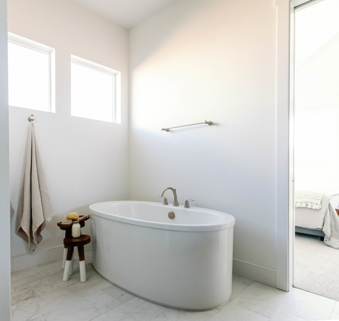 Bathroom Wall Paint Color Sherwin Williams SW 7008 Alabaster