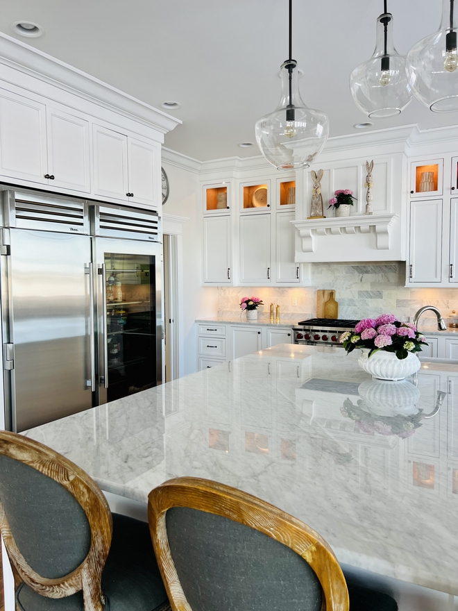 Cabinets all the way to the ceiling were a must as we didn’t want dust traps on top like we had in our previous house #kitchencabinets #kitchen #cabinets