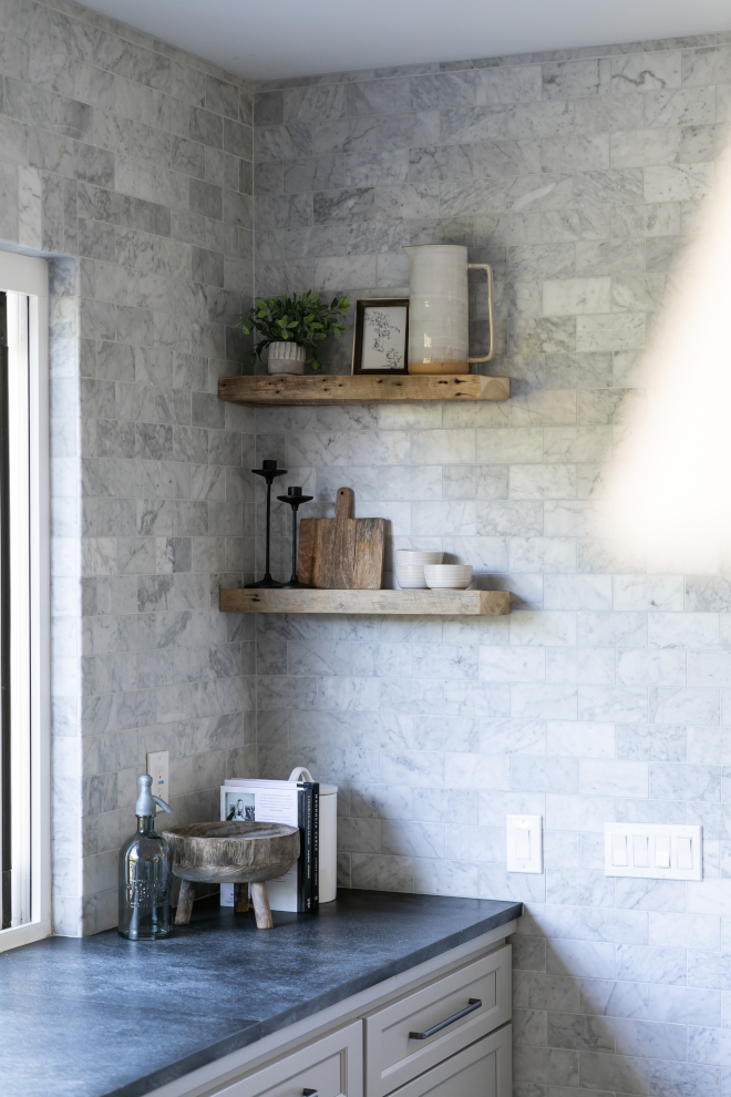 Kitchen Carrara Marble Backsplash Counter to Ceiling Backsplash Tile