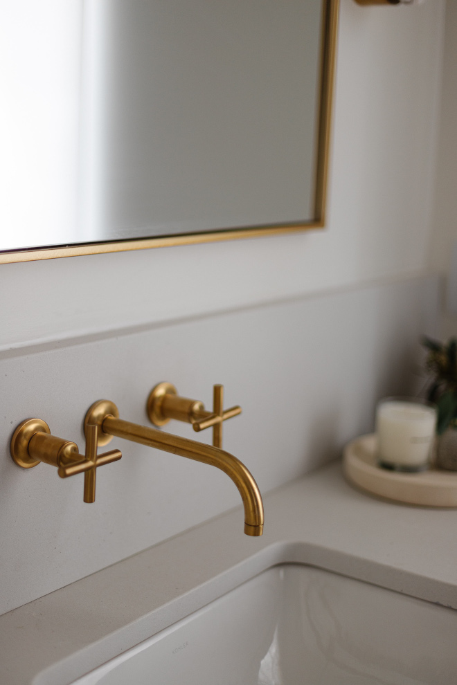 Bathroom wall mounted faucet