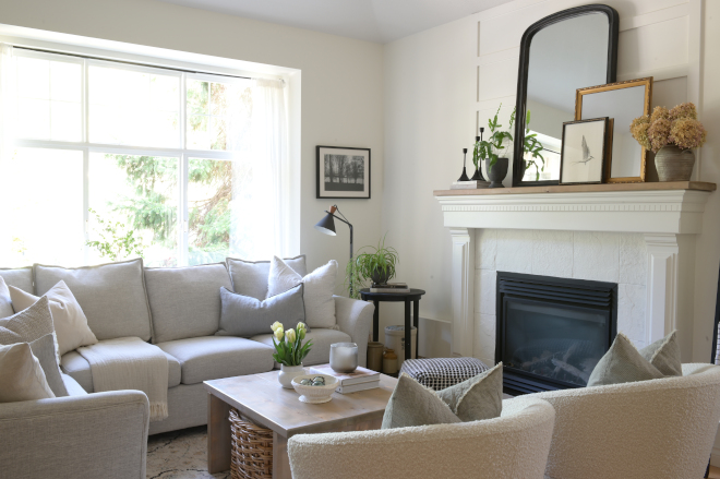 Benjamin Moore OC-130 Cloud White