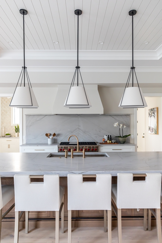 White Kitchen with white and grey countertop White Kitchen with white and grey backsplash White Kitchen with white and grey countertop White Kitchen with white and grey backsplash White Kitchen with white and grey countertop White Kitchen with white and grey backsplash #WhiteKitchen #whiteandgrey #countertop #Kitchen #whiteandgreybacksplash