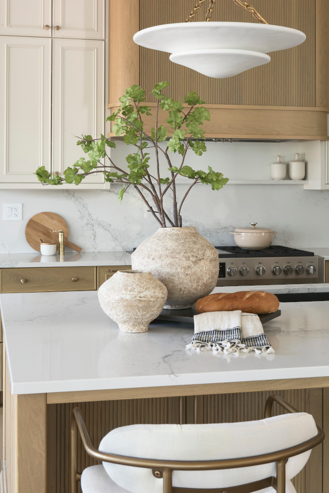 White Oak Fluted Kitchen Cabinet White Oak Fluted Kitchen Cabinet Ideas #WhiteOak #FlutedKitchen #Cabinet