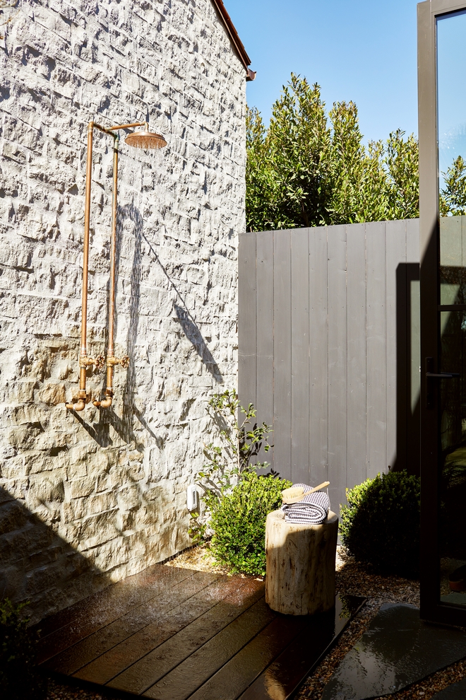 Outdoor shower stone is Texas Limestone Outdoor shower stone is Texas Limestone Outdoor shower stone is Texas Limestone Outdoor shower stone is Texas Limestone #Outdoorshower #stone #TexasLimestone #Limestone