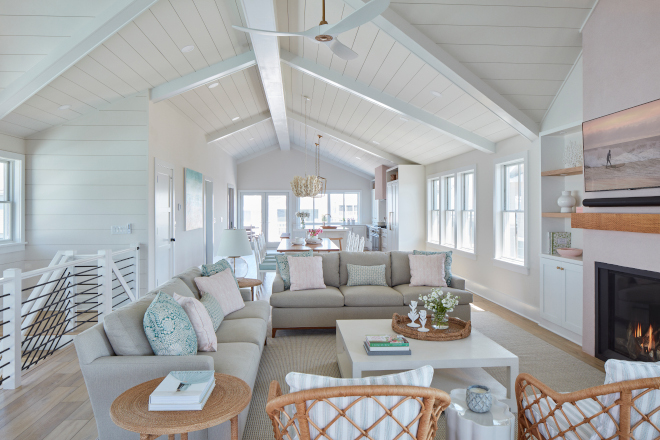 Coastal Interior Design The clear line-of-sight on this level leads to the screened porch overlooking the seaside setting Coastal Interior Design Coastal Interior Design The clear line-of-sight on this level leads to the screened porch overlooking the seaside setting Coastal Interior Design #CoastalInteriorDesign #seaside #Coastal #InteriorDesign