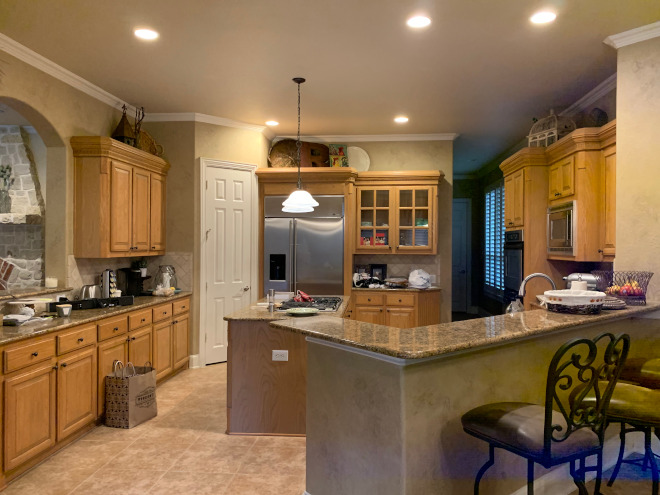 Kitchen Before Pictures