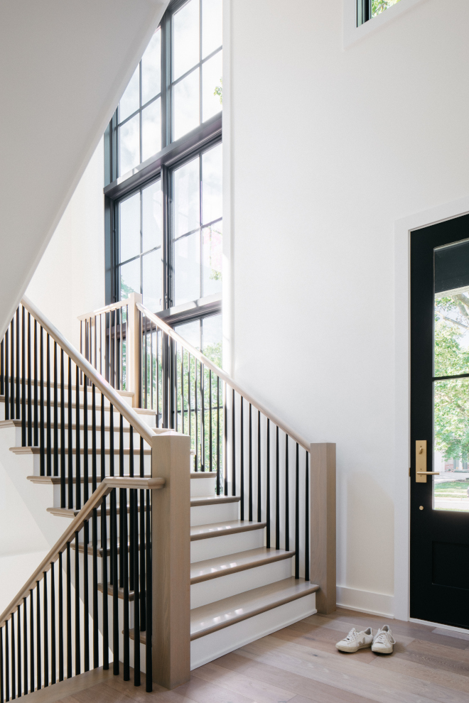 Oak Staircase with Black Balusters Paint Color Black Magic SW 6991 Sherwin Williams Oak Staircase with Black Balusters Paint Color Black Magic SW 6991 Sherwin Williams Oak Staircase with Black Balusters Paint Color Black Magic SW 6991 Sherwin Williams #OakStaircase #BlackBalusters #PaintColor #BlackMagic #SW6991 #SherwinWilliams