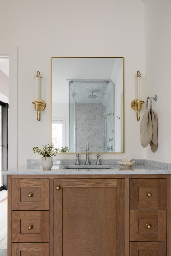 Benjamin Moore Simply White Bathroom Paint Color Benjamin Moore Simply White Bathroom Paint Color Benjamin Moore Simply White Bathroom Paint Color #BenjaminMooreSimplyWhite #Bathroom #PaintColor