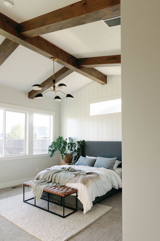 Bedroom Ceiling beams with accent wall clad in vertical shiplap Bedroom Ceiling beams with accent wall clad in vertical shiplap Bedroom Ceiling beams with accent wall clad in vertical shiplap Bedroom Ceiling beams with accent wall clad in vertical shiplap #Bedroom #Ceilingbeams #accentwall #verticalshiplap