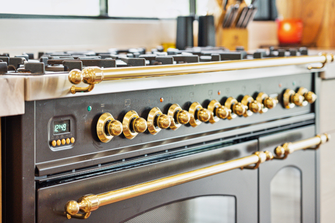 Kitchen range with brass knobs Kitchen range with brass knobs Kitchen range with brass knobs #Kitchen #rangewithbrassknobs #range