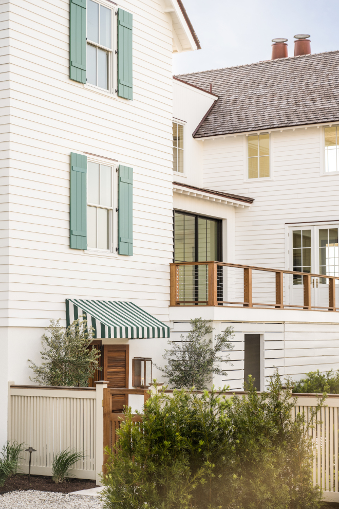 Benjamin Moore Chantilly Lace siding paint color Benjamin Moore Chantilly Lace siding paint color #BenjaminMooreChantillyLace #siding #paintcolor