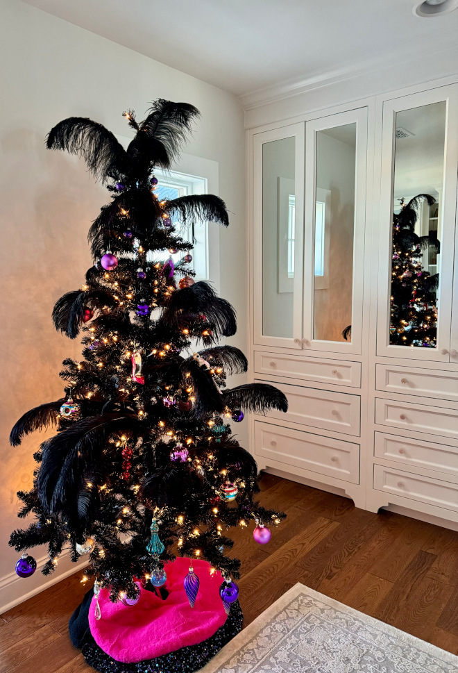 Glamorous Closet Christmas Tree with feathers Glamorous Closet Christmas Tree with feathers Glamorous Closet Christmas Tree with feathers #Glamorous #Closet #ChristmasTreewithfeathers