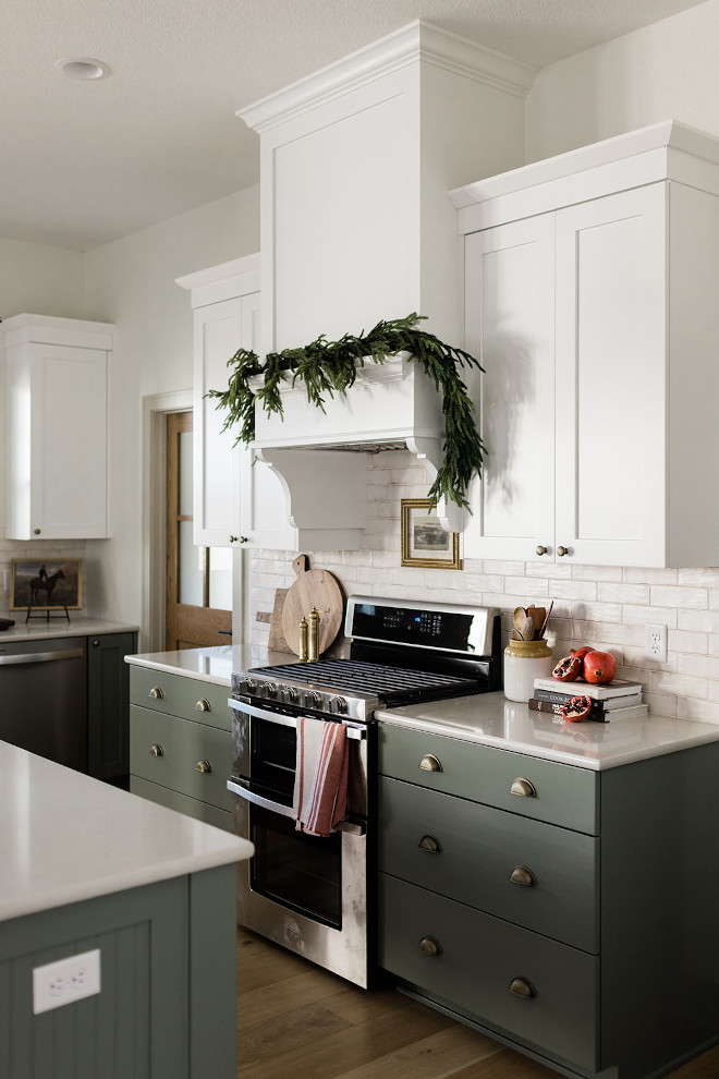 Green and White Two-Toned Kitchen Green and White Kitchen Cabinet ideas Green and White Two-Toned Kitchen Green and White Kitchen Cabinets #GreenandWhitekitchen #TwoTonedKitchen #GreenandWhiteTwoTonedKitchen #KitchenCabinets