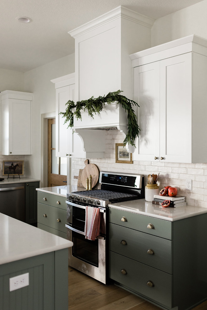 Green and White Two-Toned Kitchen Green and White Kitchen Cabinet ideas Green and White Two-Toned Kitchen Green and White Kitchen Cabinets #GreenandWhitekitchen #TwoTonedKitchen #GreenandWhiteTwoTonedKitchen #KitchenCabinets