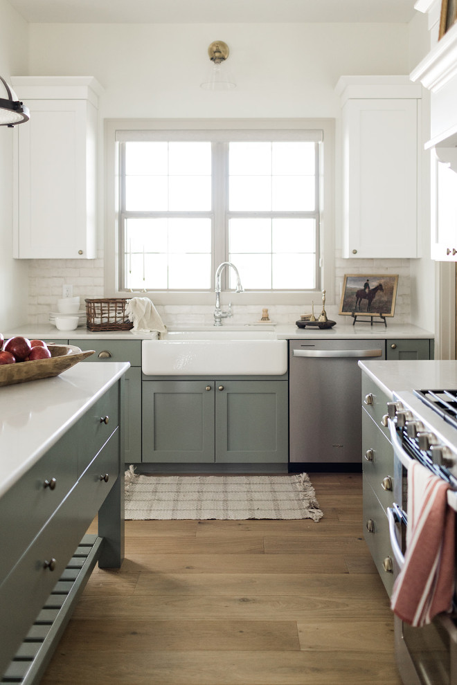 Green gray kitchen Green gray kitchen paint color Green gray kitchen design Green gray kitchen ideas #paintcolor #Greengraykitchen #Greengraykitchendesign #kitchenideas