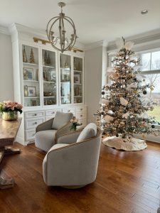 Traditional Christmas Home Tour - Home Bunch Interior Design Ideas