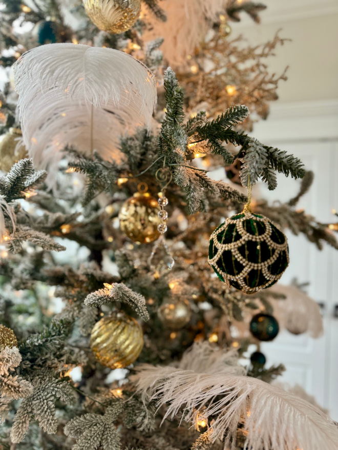 Elegant Christmas Tree I found these fabulous green velvet and rhinestone ornaments and they go perfectly with the gold and glitz of the shiny glass ornaments #elegantChristmastree