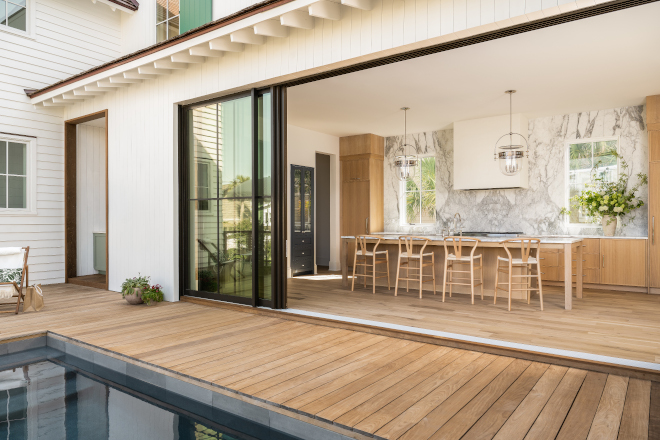 We love all the beautiful details in this poolside kitchen #poolsidekitchen #kitchen