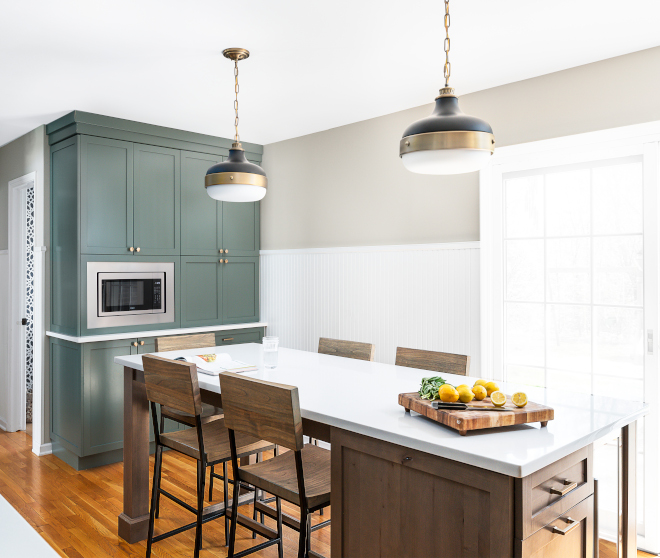 Kitchen with Benjamin Moore Rainy Afternoon cabinets Kitchen with Benjamin Moore Rainy Afternoon cabinets #Kitchen #BenjaminMooreRainyAfternoon #cabinets
