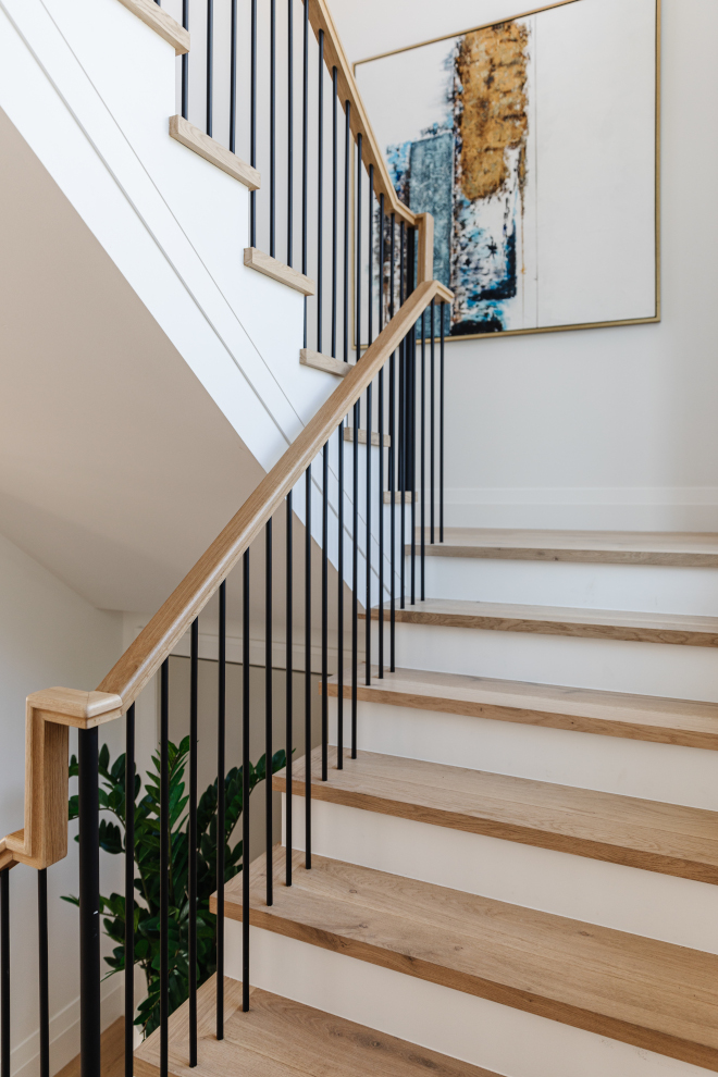 White Oak Staircase with Steel balusters White Oak Treads and Handrail White Oak Staircase with Steel balusters White Oak Treads and Handrail #WhiteOak #Staircase #Steelbalusters #WhiteOakTreads #WhiteOakHandrail