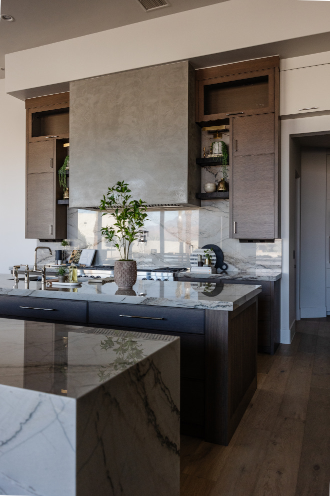 Double islands stunning quartzite exquisite cabinetry and plaster hood combine to create this stunning kitchen Double islands stunning quartzite exquisite cabinetry and plaster hood combine to create this stunning kitchen #Doubleislands #quartzite #cabinetry #plasterhood #stunningkitchen #kitchen